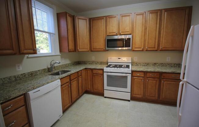 3414 Seventeenth St, Apt #2