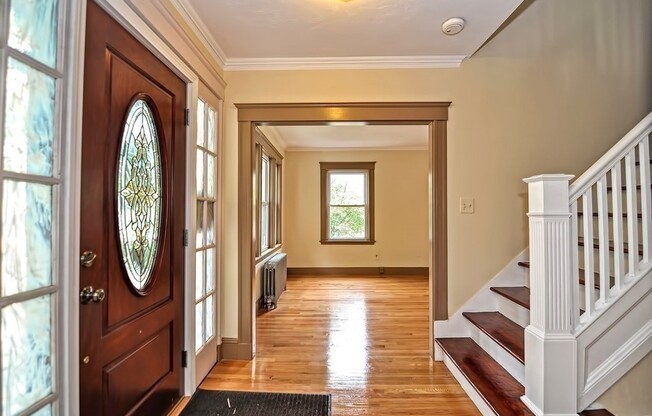 4 HILLSBORO ST