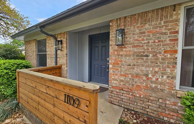 3-Bedroom Home in Prime Hurst Location – Move-In Ready!