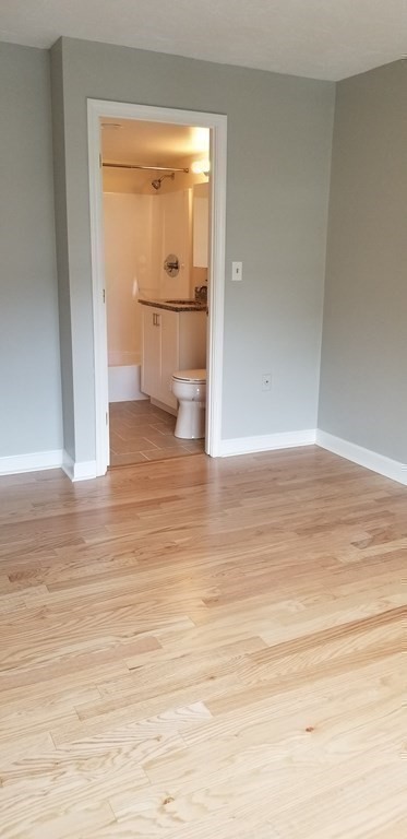 2 beds, 2 baths, 1,060 sqft, $2,800, Unit 32C