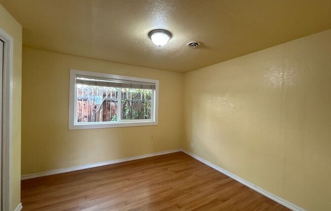 3 beds, 1 bath, $2,100