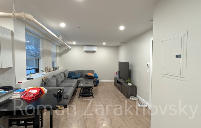 3 AYR RD