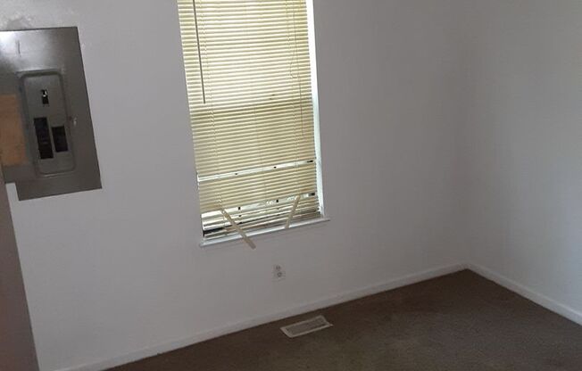 1700 MONTICELLO