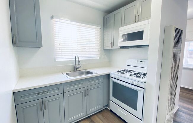 400-420 N. Oakland Ave