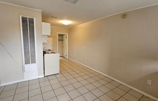 1 bed, 1 bath, $795, Unit GERO2921-2