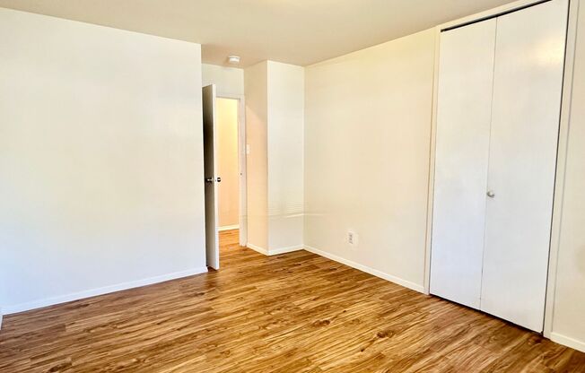 2 beds, 1 bath, $1,550, Unit Unit 212