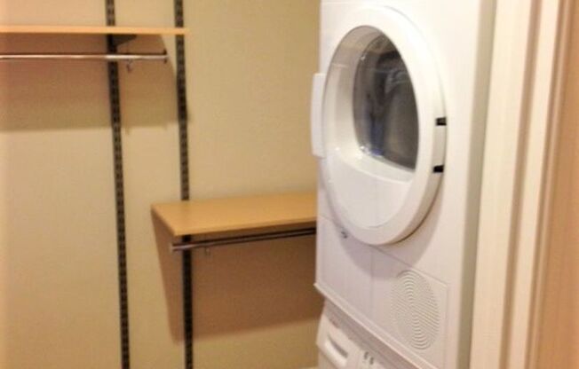 Studio, 1 bath, 337 sqft, $2,300, Unit W708