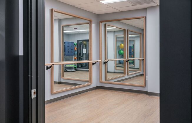 2 beds, 1 bath, 764 sqft, $3,550, Unit 324