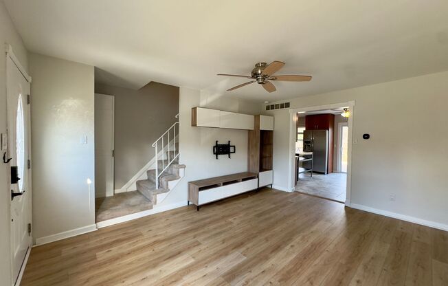 Charming 2 Bedroom/1.5 Bathroom Townhome in Nottingham, MD!