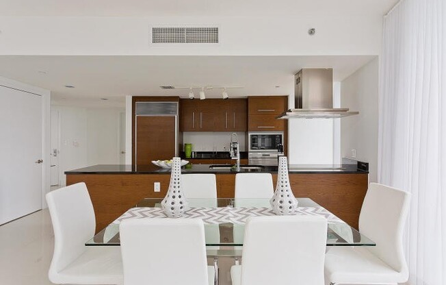 2 beds, 2 baths, $5,000