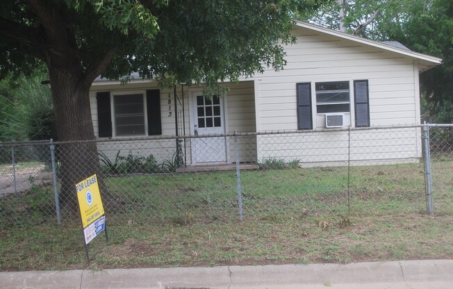 1813 Wayne Street, Denton, Texas 76209
