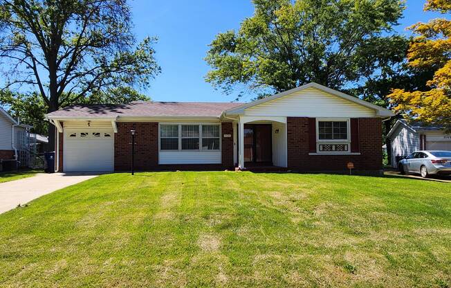 3125 BROOKSHIRE DR