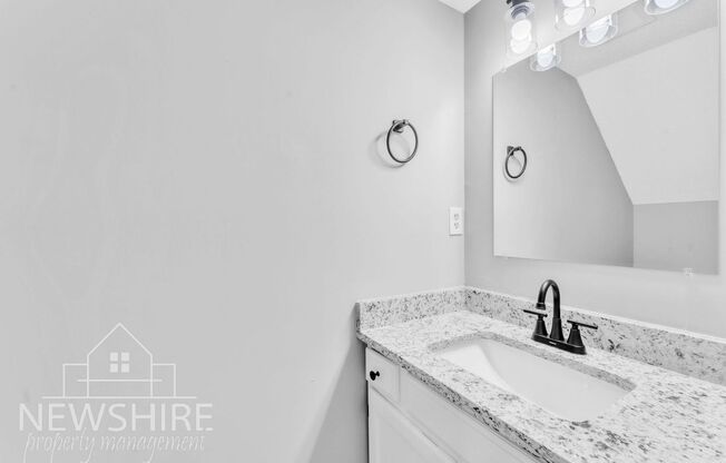 2 beds, 1.5 baths, 1,600 sqft, $1,064, Unit 26