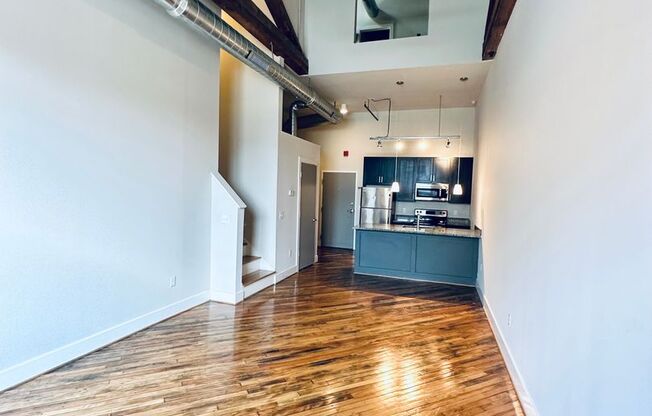 2 beds, 2.5 baths, 1,329 sqft, $1,400, Unit 218