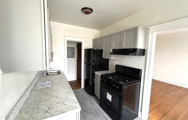 Studio, 1 bath, 400 sqft, $989, Unit A403