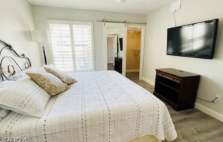 1 bed, 1 bath, $1,295, Unit # 2008