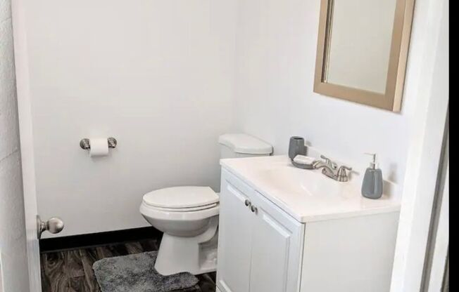 1 bed, 1.5 baths, 900 sqft, $1,195, Unit 214