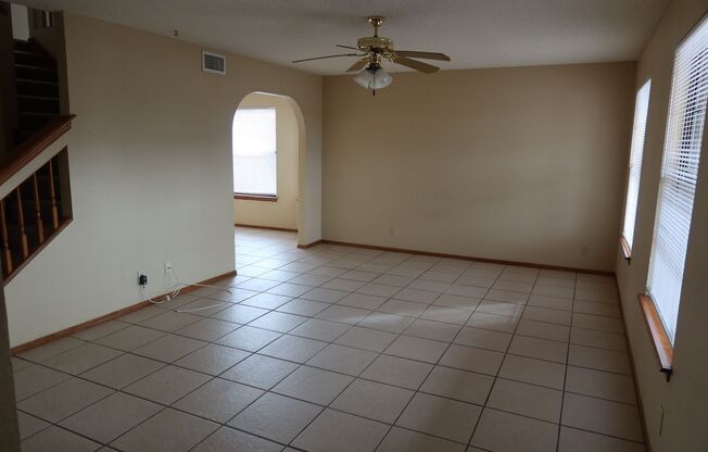 1137 West Bend Lane