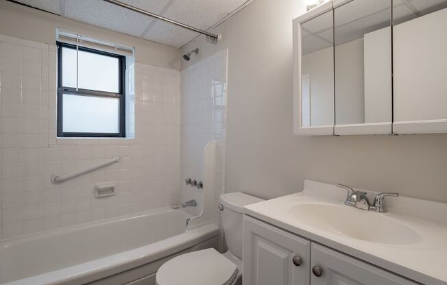 1 bed, 1 bath, 600 sqft, $1,020, Unit 108