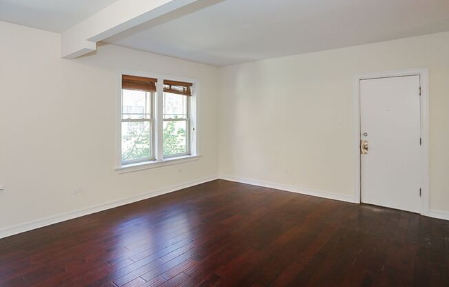 2 beds, 2 baths, 1,135 sqft, $3,550, Unit 3816S-1W