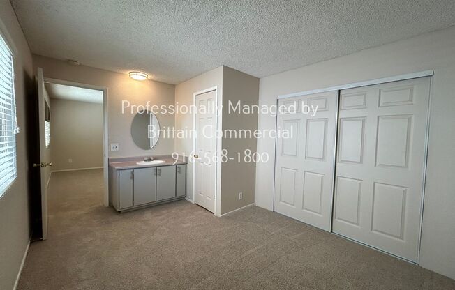 Charming Upstairs 1 Bed, Modernized Interior, Covered Carport Parking Available On Site!