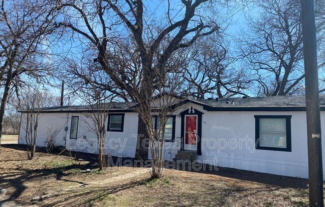404 E WESTHILL DR