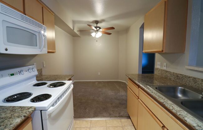 2 beds, 2 baths, 930 sqft, $1,795, Unit T2112
