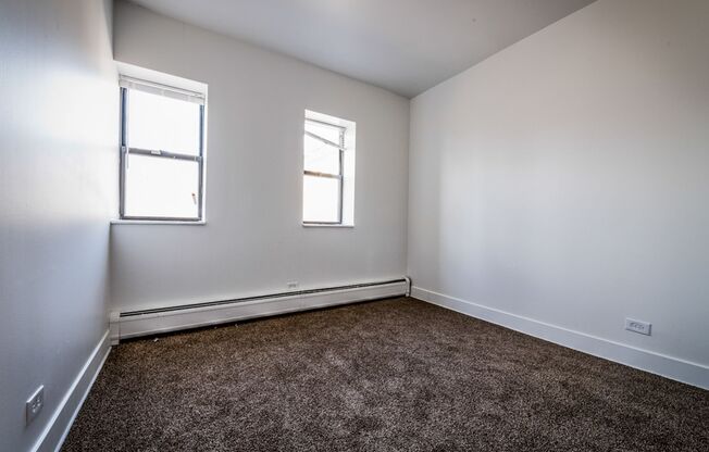 136 E 155th