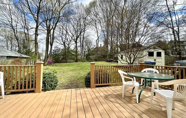 4 beds, 2.5 baths, 2,453 sqft, $5,600