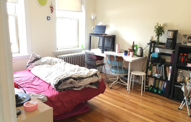 1 bed, 1 bath, 577 sqft, $2,250, Unit 01-054