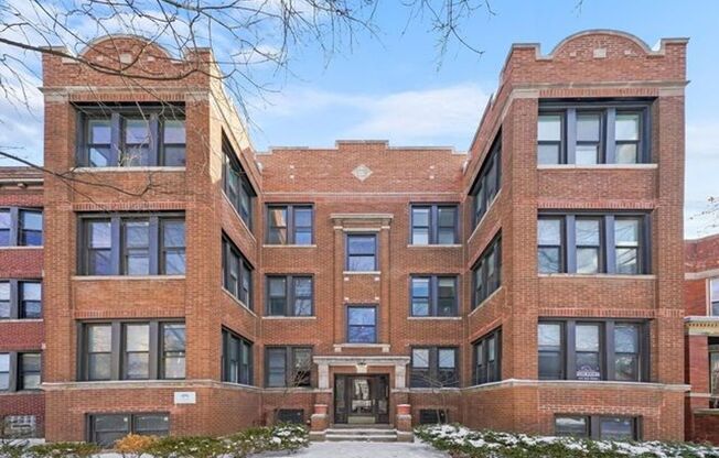 6341 6343 N WAYNE