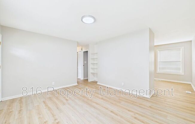 8704 E 92 TERRACE