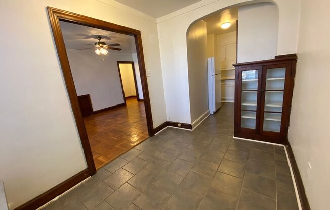 Studio, 1 bath, 400 sqft, $825, Unit 111