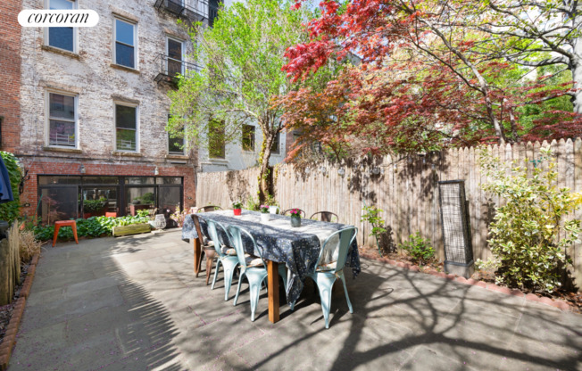 517 E 84 ST