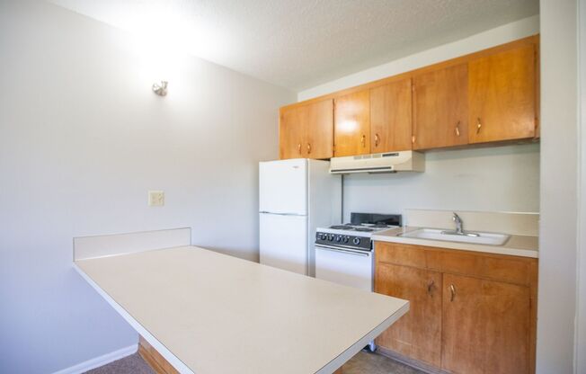 Laurel Lane Apts
