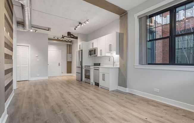 2 beds, 1 bath, 625 sqft, $2,350, Unit 102