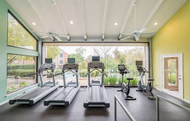 Fitness center | High Oaks