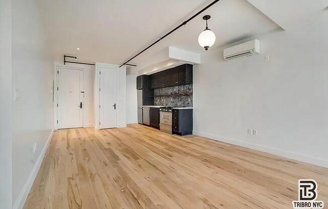 180 N 7 ST