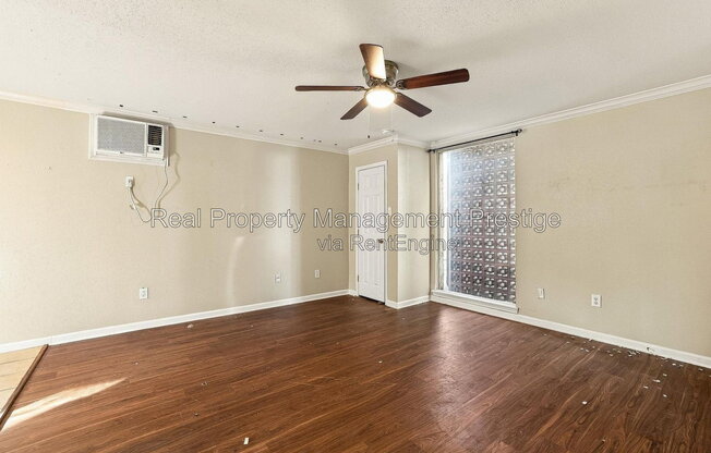 Studio, 1 bath, 550 sqft, $995, Unit 21