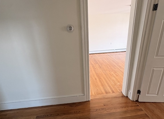 327 WOOD AVE