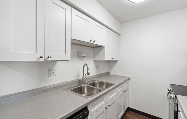 Hillcrest Apartments