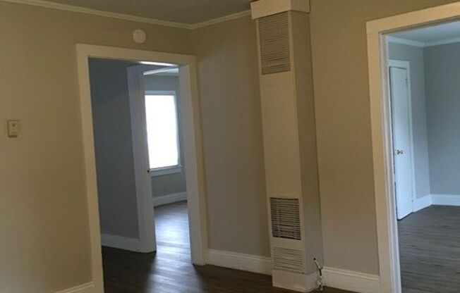 Cute 2 Bedroom Home with Hardwood Floors!