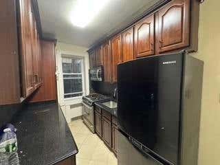 1 bed, 1 bath, 980 sqft, $2,600, Unit 2D