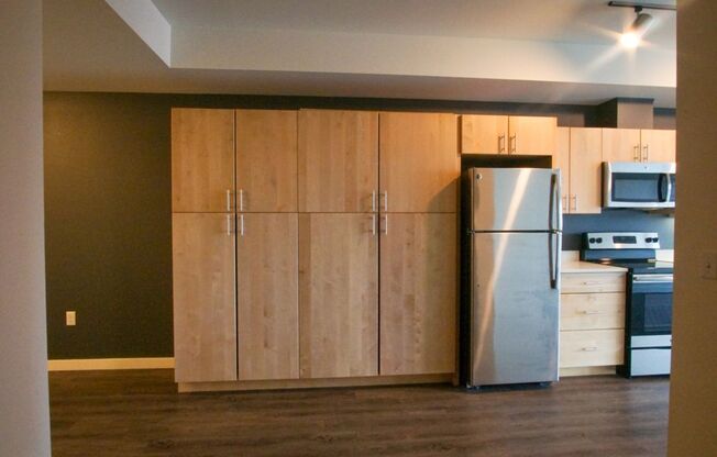 1 bed, 1 bath, $1,275, Unit 308