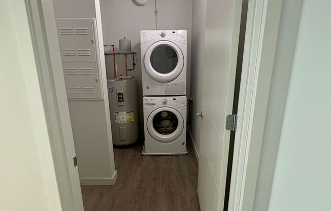 1 bed, 1 bath, 726 sqft, $2,630