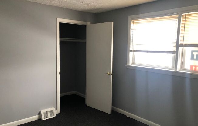 1 bed, 1 bath, $750, Unit 2