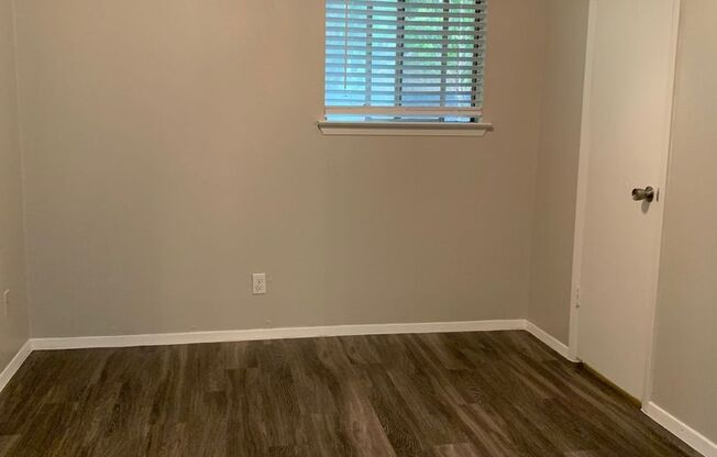 1 bed, 1 bath, 595 sqft, $1,260, Unit 4520-202