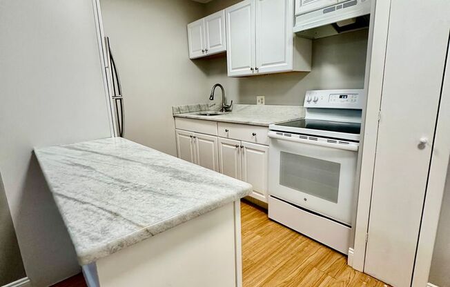 575 N Main St/ 33 Prospect St