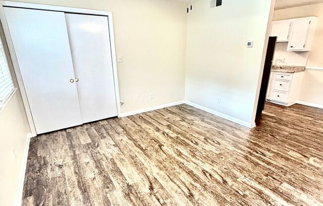 1 bed, 1 bath, 616 sqft, $950, Unit 24