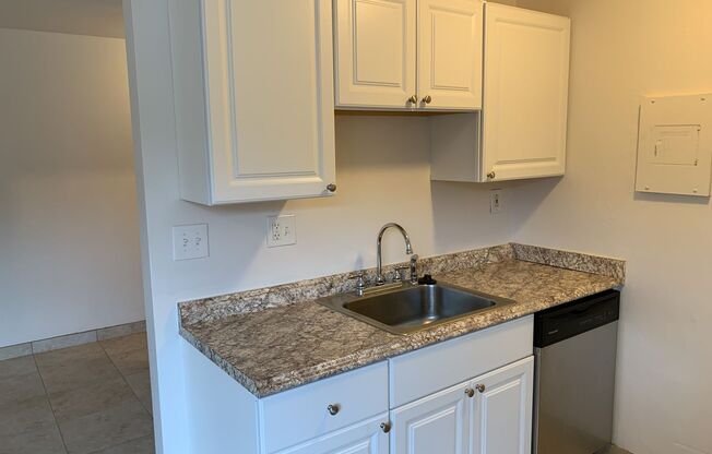 1 bed, 1 bath, 529 sqft, $1,350, Unit A2